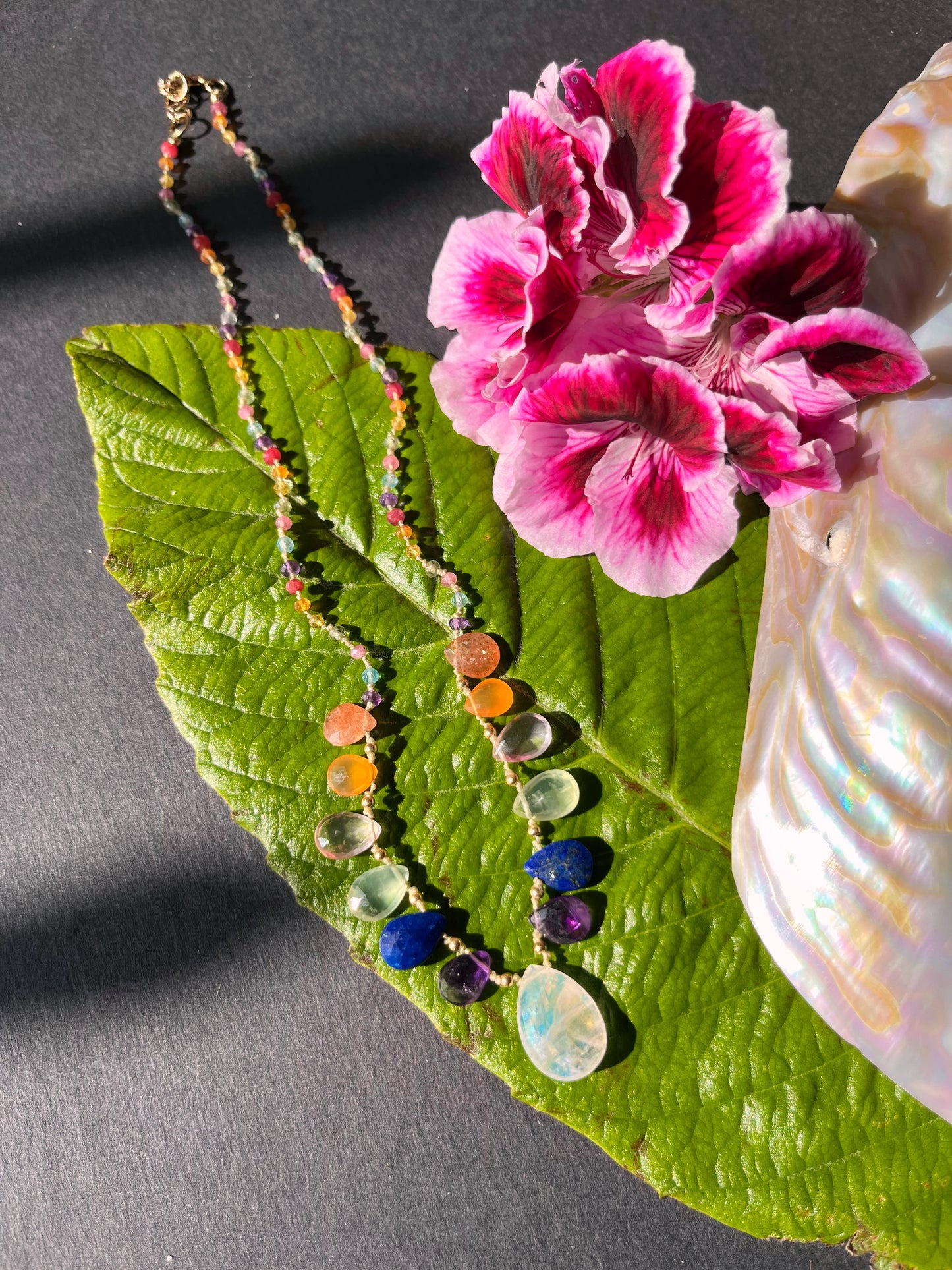 Rainbow Petals, 18K